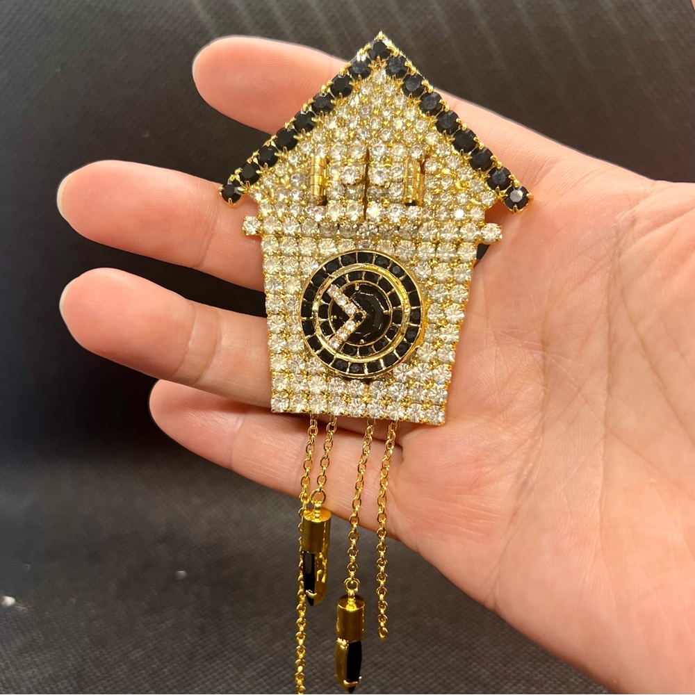 DOROTHY BAUER GOLD BLACK CRYSTAL HIDDEN CUCKOO CLOCK‎ BROOCH PIN 4” NWT VTG RARE